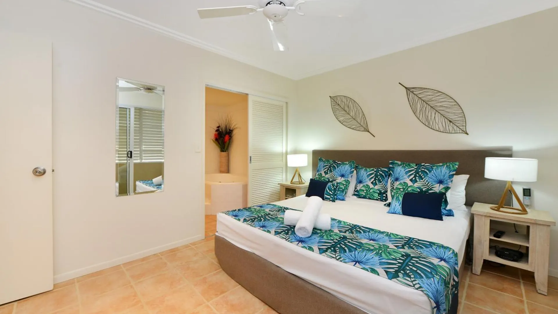 Resort Cayman Villas Port Douglas