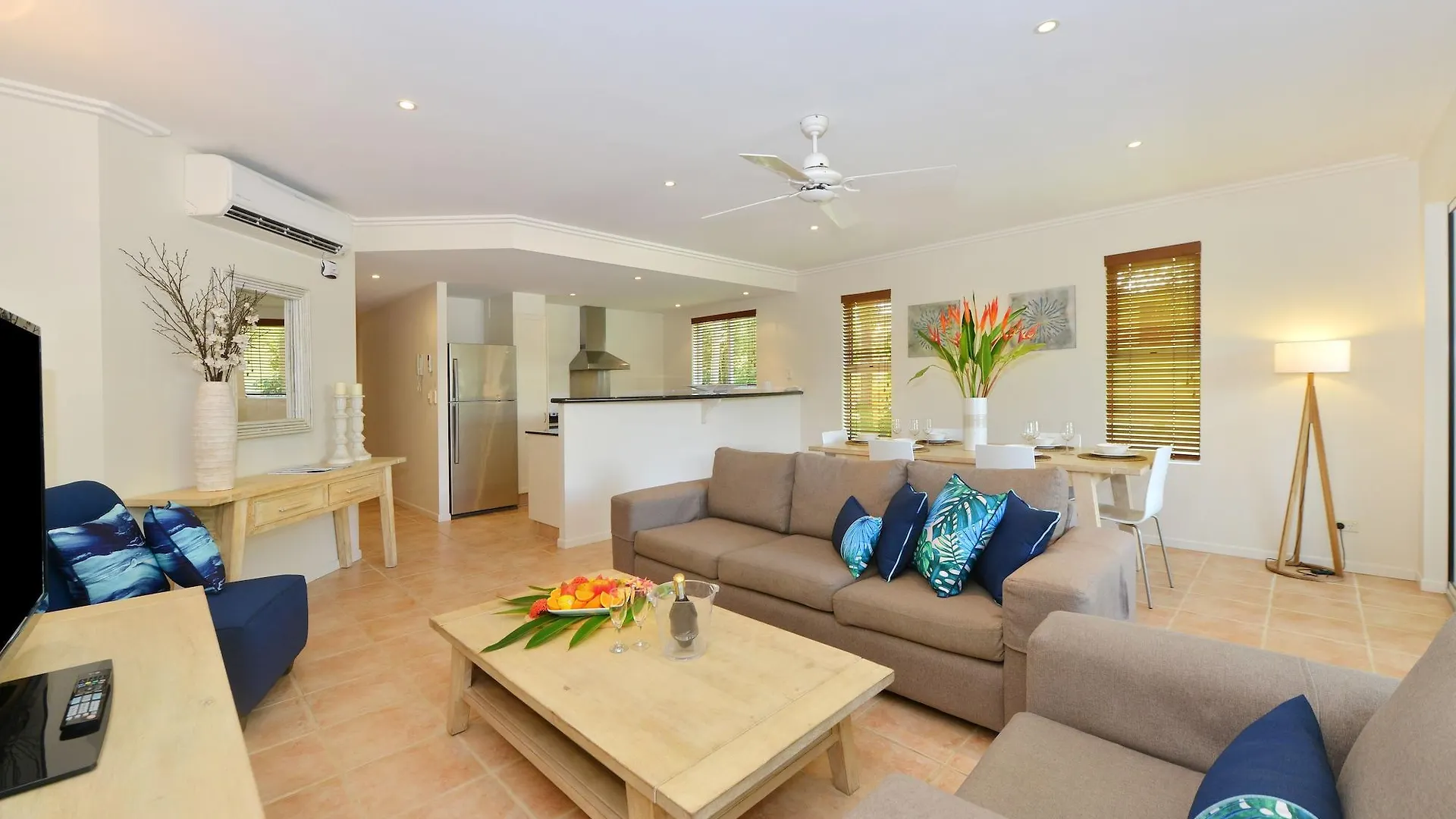 **** Resort Cayman Villas Port Douglas Australia