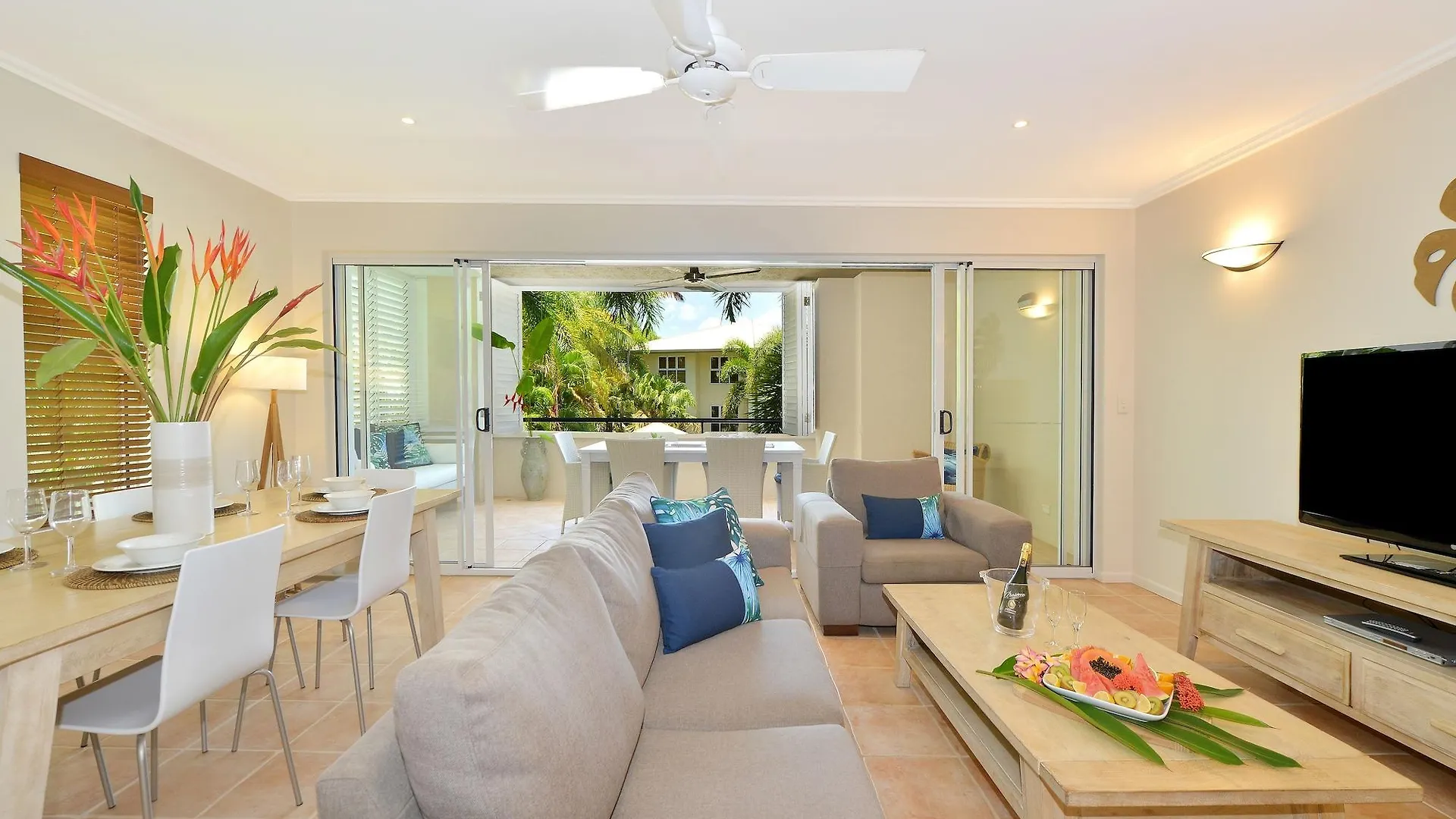 Cayman Villas Port Douglas Resort