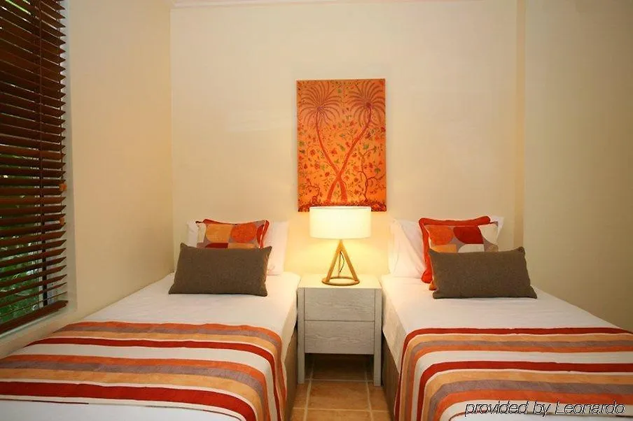 Cayman Villas Port Douglas Resort
