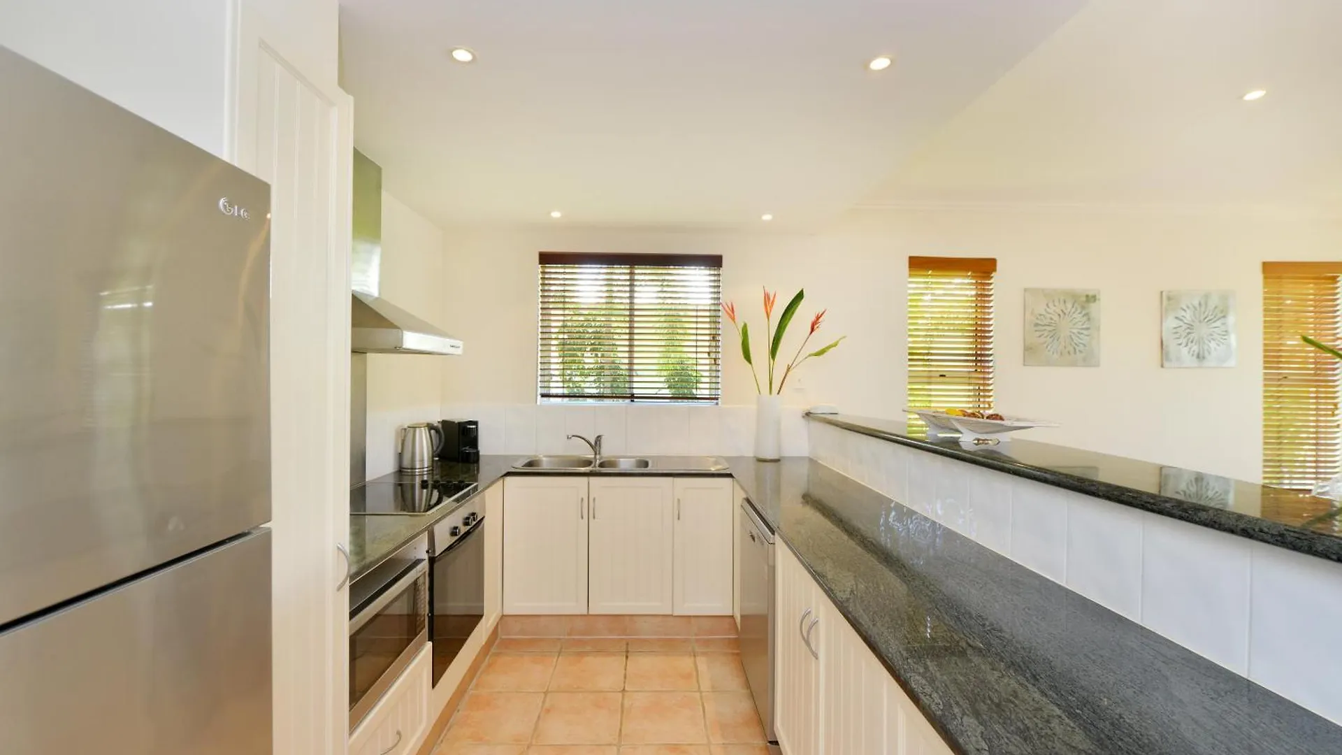 Cayman Villas Port Douglas 4*,  Australia