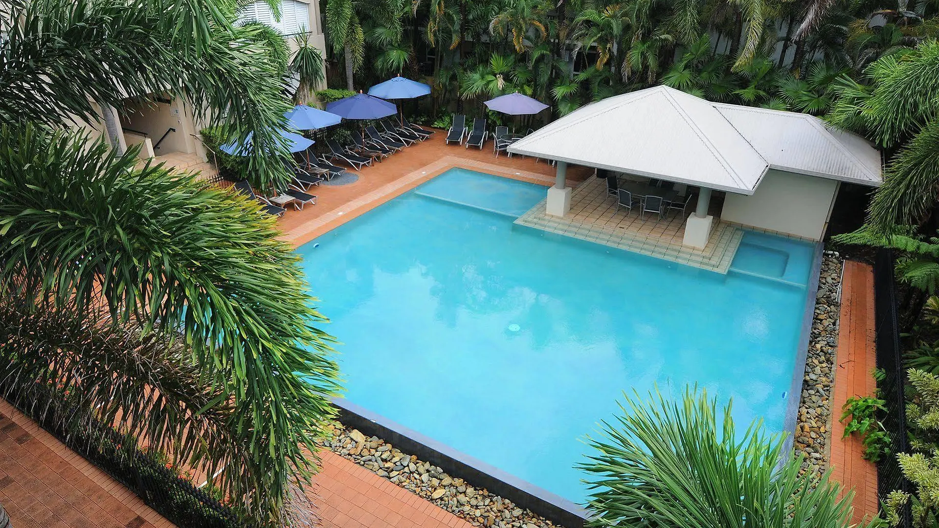 Cayman Villas Port Douglas 4*,